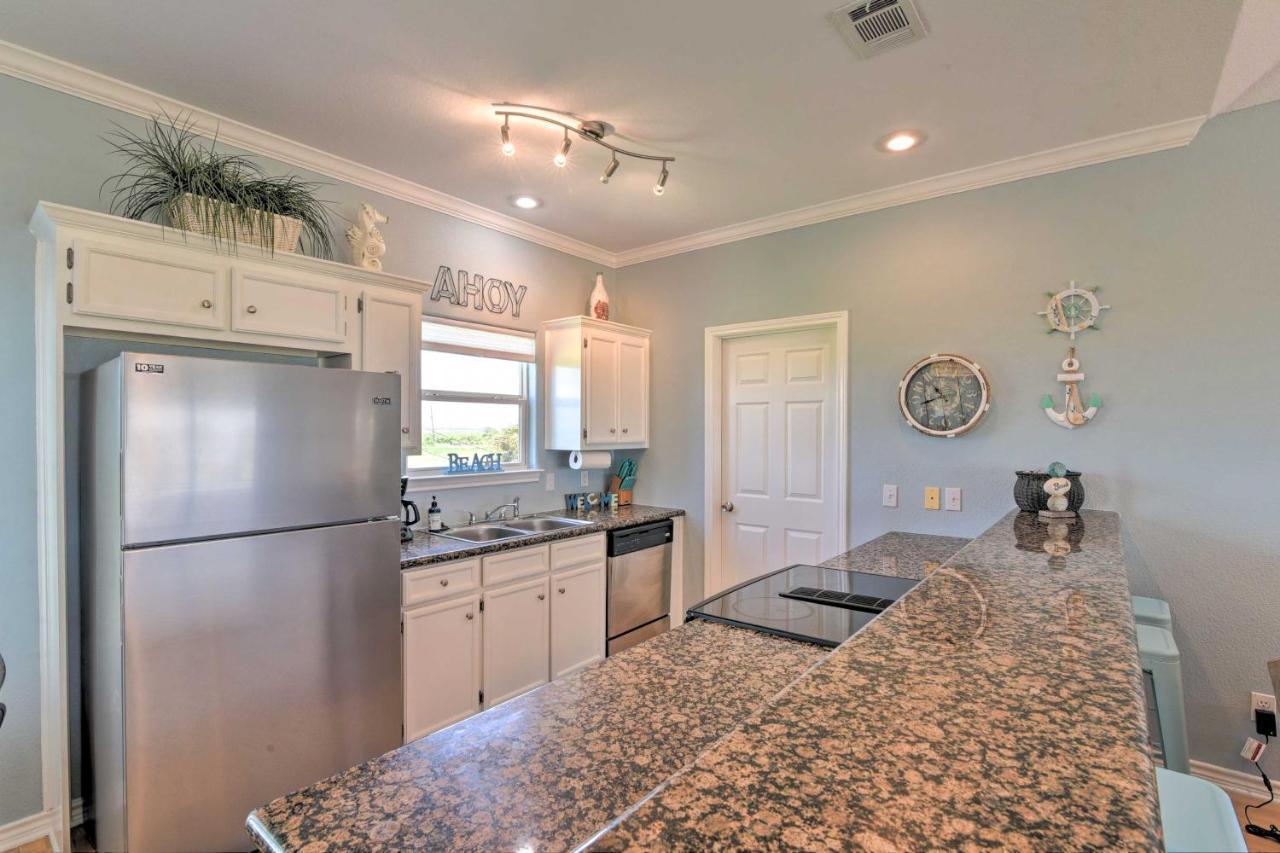 הוילה Bolivar Peninsula Bright Crystal Beach House, Walk To Coast! מראה חיצוני תמונה
