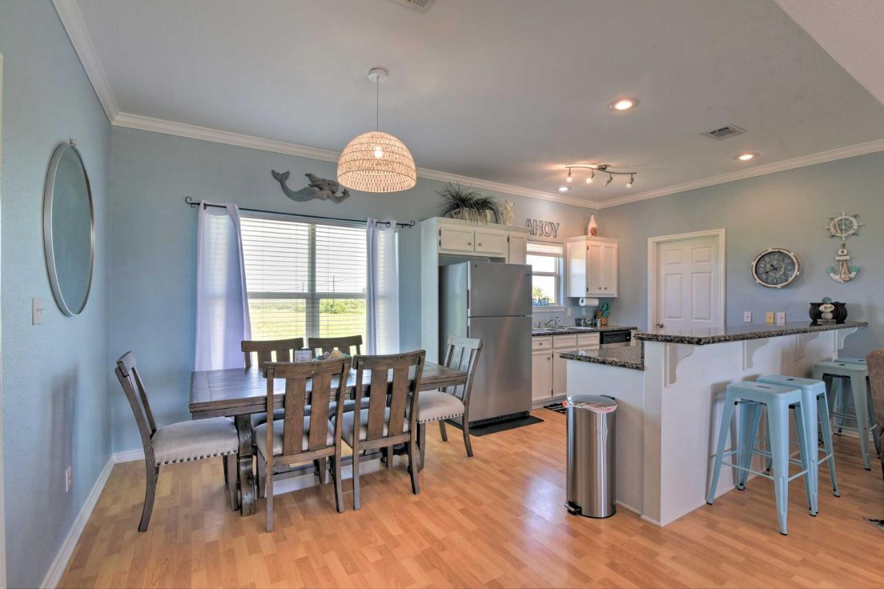 הוילה Bolivar Peninsula Bright Crystal Beach House, Walk To Coast! מראה חיצוני תמונה