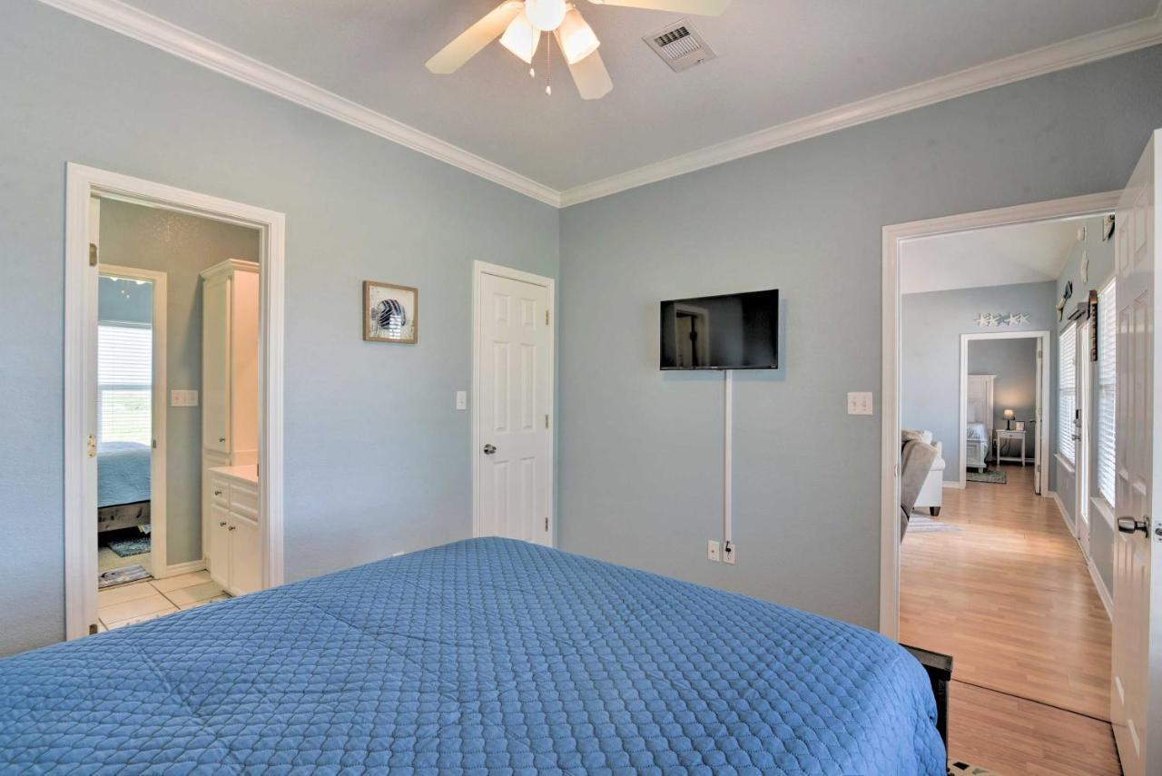 הוילה Bolivar Peninsula Bright Crystal Beach House, Walk To Coast! מראה חיצוני תמונה