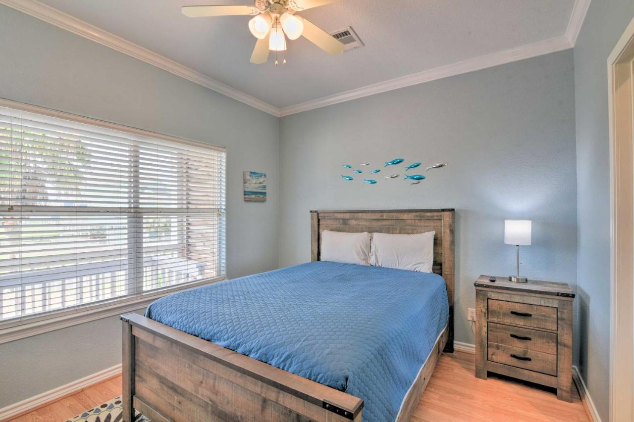 הוילה Bolivar Peninsula Bright Crystal Beach House, Walk To Coast! מראה חיצוני תמונה